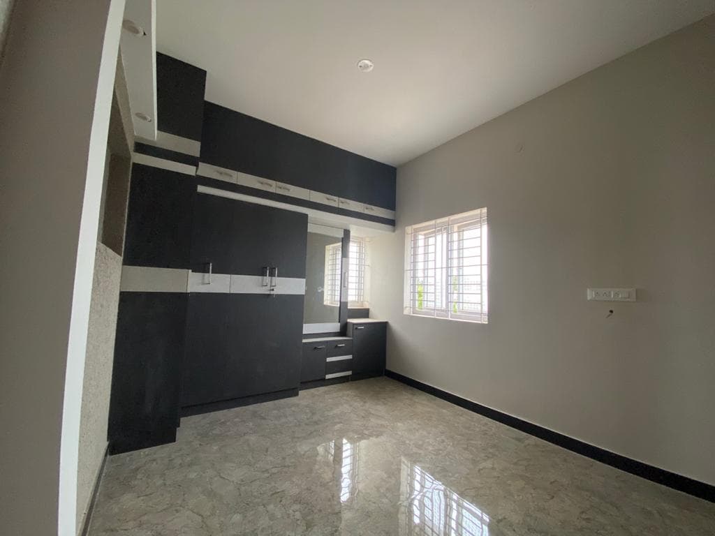 Mr. Santhosh's Residence, Erode